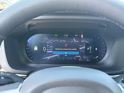 New 2026 Volvo XC60 B5 Plus w/ Climate Package image 28