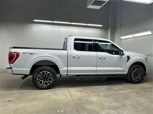 Certified 2021 Ford F150 XLT w/ Equipment Group 302A High image 3