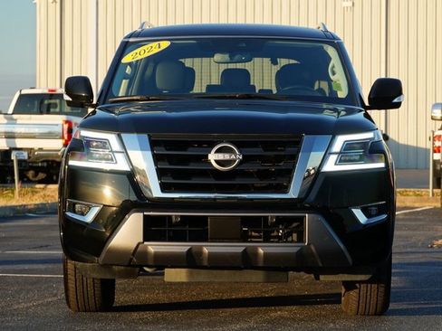 Used 2024 Nissan Armada SV w/ Cargo Package image 10