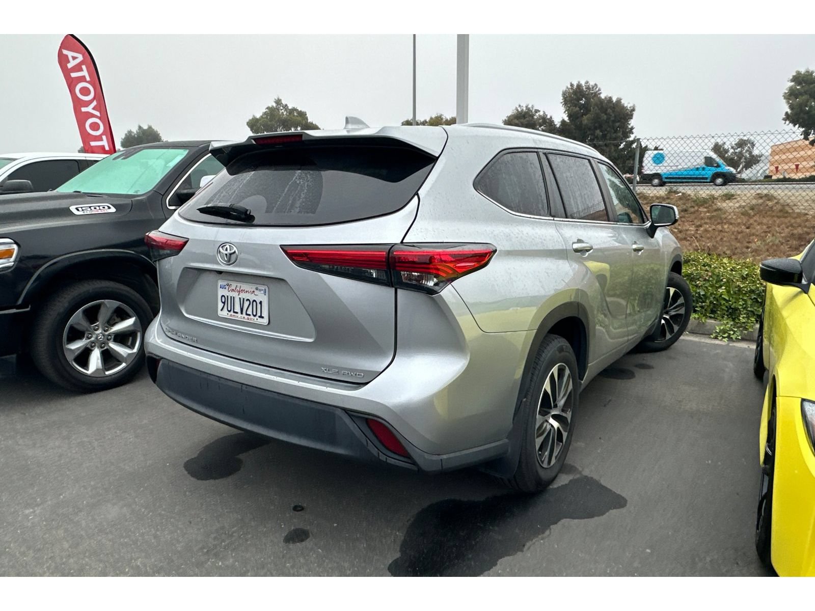 Certified 2023 Toyota Highlander XLE AWD/4WD image 5