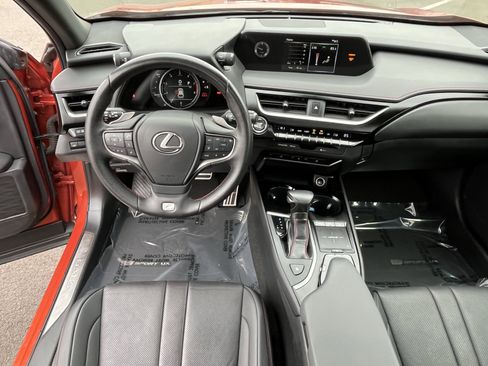 Used 2019 Lexus UX 200 F Sport w/ F Sport Premium Package image 11