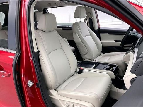Certified 2026 Honda Odyssey EX-L image 7
