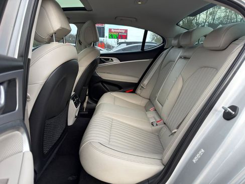 Used 2019 Genesis G70 3.3T Advanced w/ Elite Package image 11