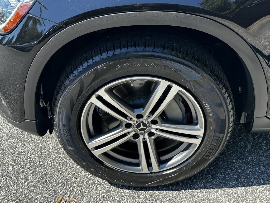 Used 2020 Mercedes-Benz GLC 300 4MATIC image 13