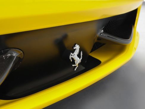 Used 2010 Ferrari 458 Italia Coupe RWD image 7