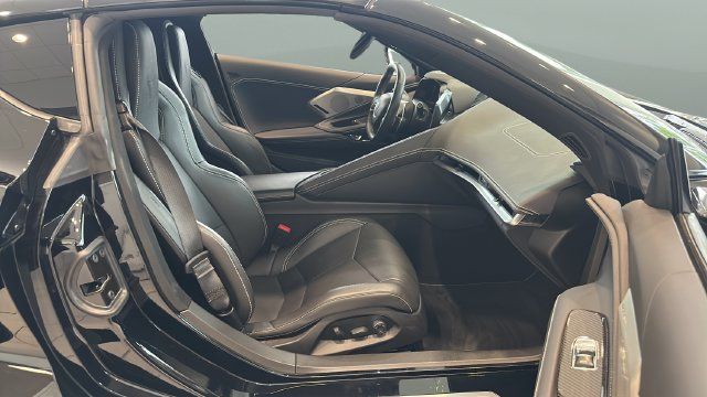 Used 2021 Chevrolet Corvette Stingray Preferred Cpe w/ Battery Protection Package RWD image 20