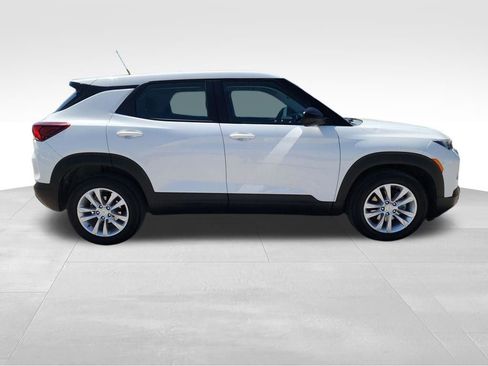 Used 2023 Chevrolet TrailBlazer LS image 8
