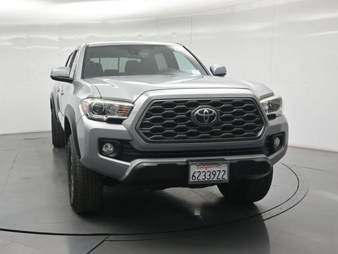 Used 2020 Toyota Tacoma TRD Off-Road w/ Technology Package AWD/4WD image 45