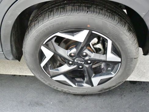 Used 2025 Kia Seltos S FWD image 34