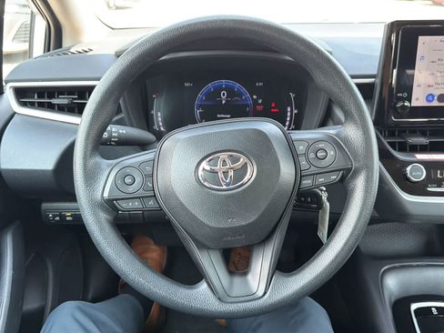 Used 2026 Toyota Corolla LE FWD image 12
