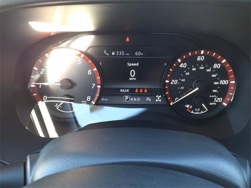 Certified 2025 Nissan Frontier PRO-4X w/ Pro Convenience Package image 12