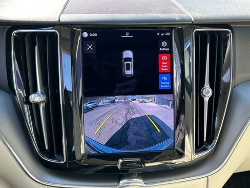 Certified 2023 Volvo XC60 B5 Core w/ Climate Package image 18