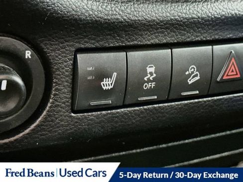 Used 2017 Jeep Wrangler Unlimited Sahara AWD/4WD image 25