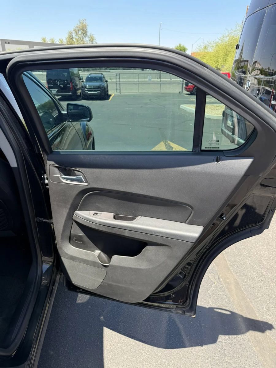 Used 2017 Chevrolet Equinox LS w/ LPO, Protection Package FWD image 7