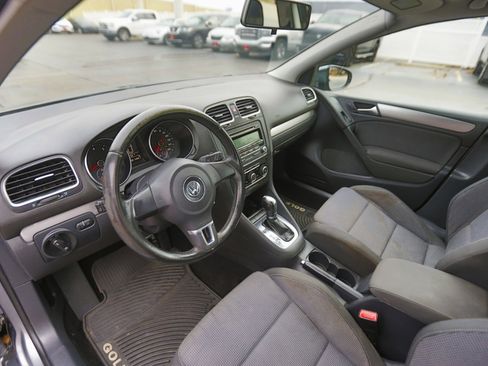 Used 2013 Volkswagen Golf 4-Door image 4