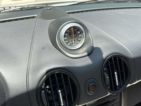 Used 2011 Porsche Boxster Spyder RWD image 21