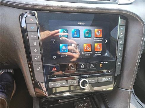 Used 2021 INFINITI QX50 Luxe w/ Appearance Package FWD image 21