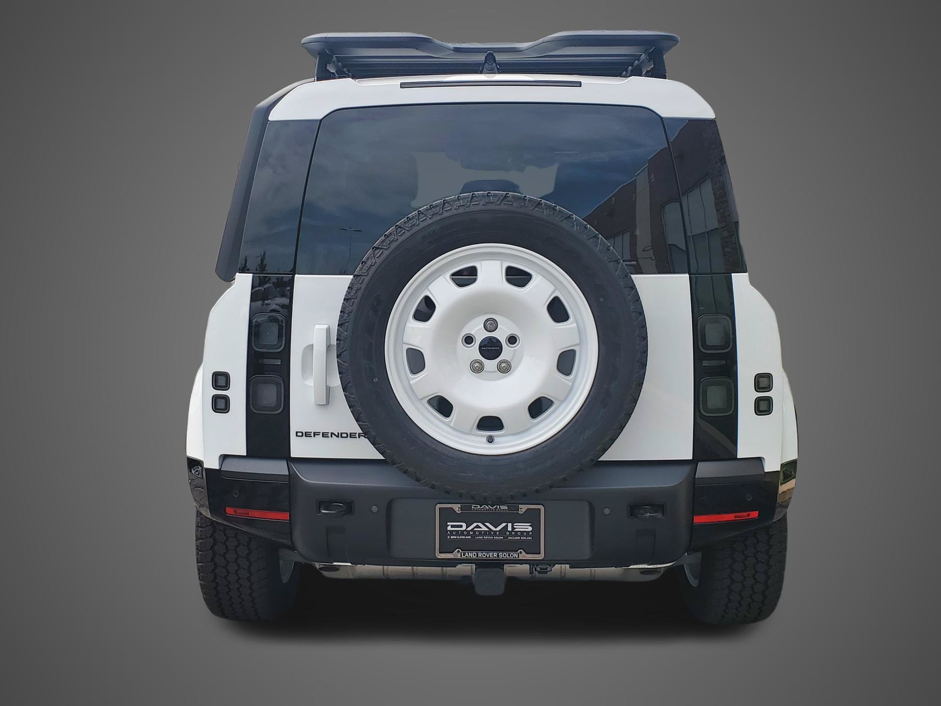 New 2026 Land Rover Defender 110 X-Dynamic SE AWD/4WD image 6
