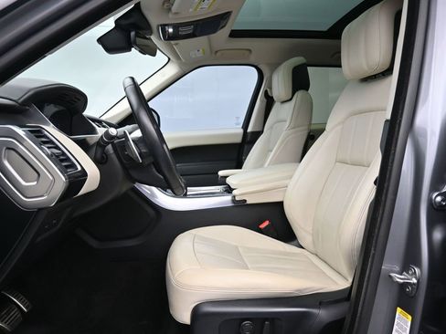 Used 2020 Land Rover Range Rover Sport HSE Dynamic image 10