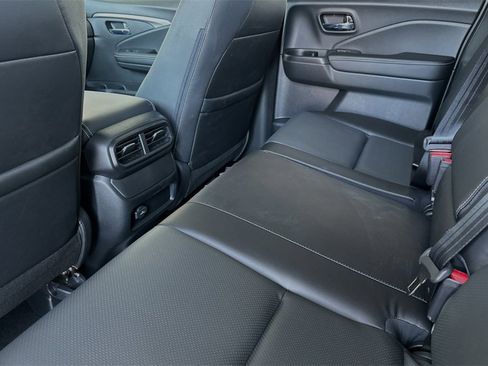 New 2025 Honda Ridgeline RTL image 13