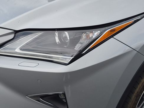 Used 2019 Lexus RX 450hL Premium w/ Premium Package AWD/4WD image 12