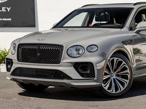 Certified 2022 Bentley Bentayga AWD/4WD image 8
