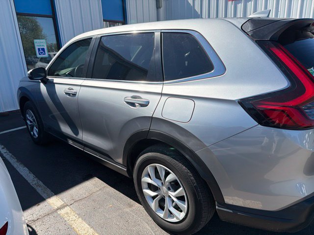 Used 2023 Honda CR-V LX image 6