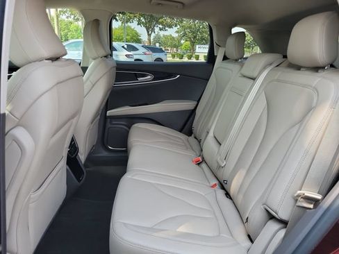 Used 2023 Lincoln Nautilus AWD w/ Premium Package image 23
