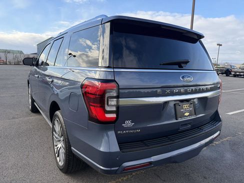 Used 2022 Ford Expedition Platinum image 5