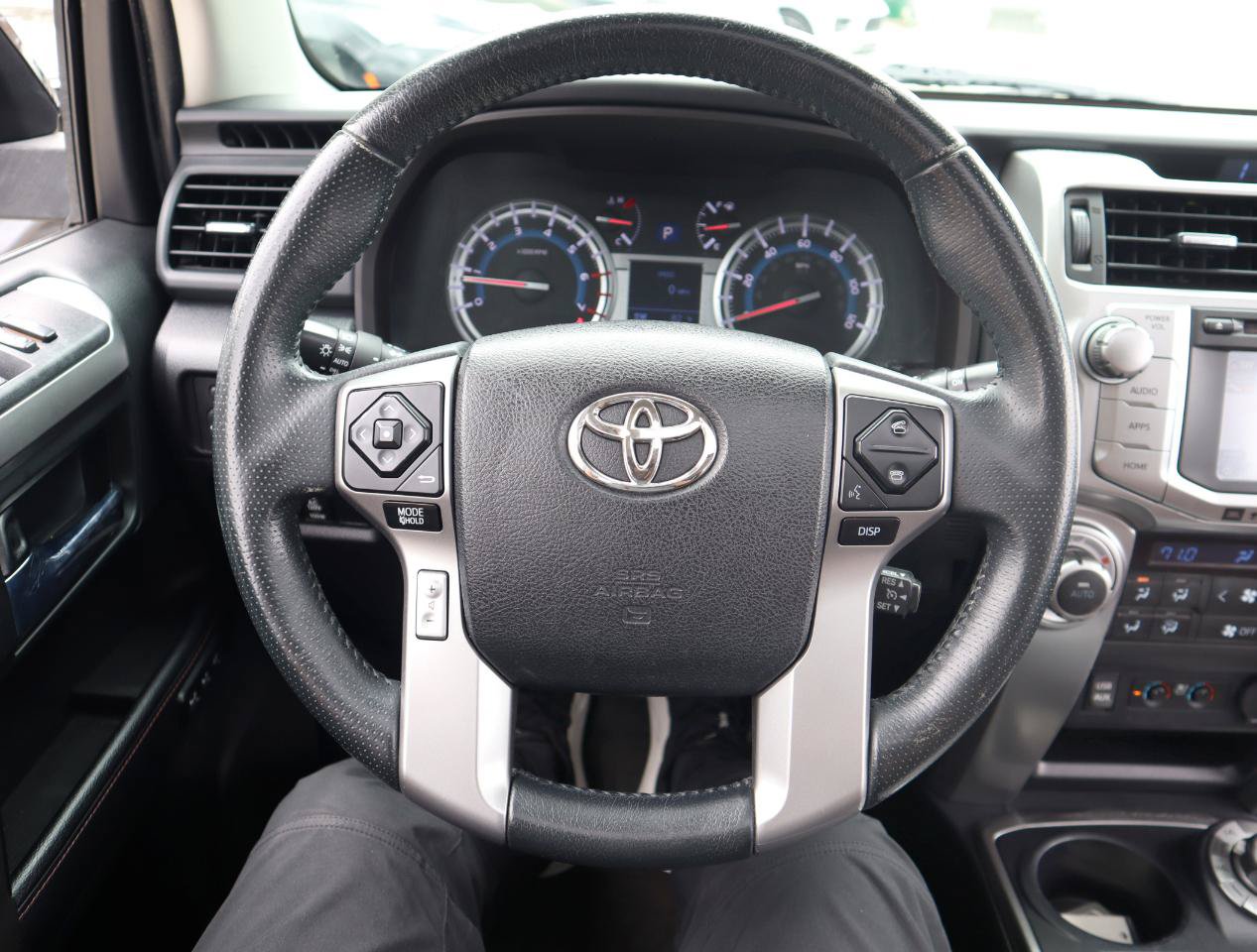 Used 2016 Toyota 4Runner Limited AWD/4WD image 26