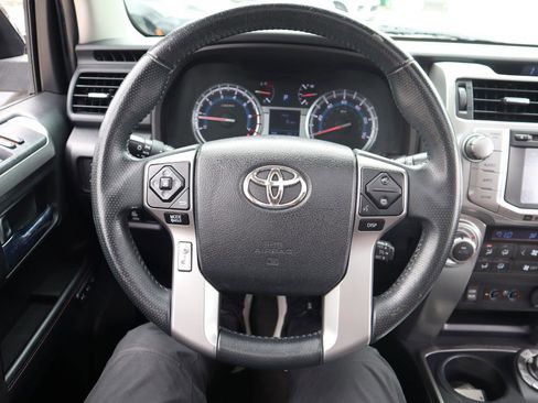 Used 2016 Toyota 4Runner Limited AWD/4WD image 26