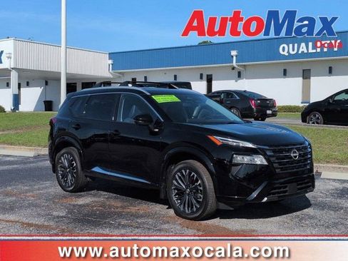 Used 2025 Nissan Rogue Platinum w/ Platinum Premium Package FWD image 1