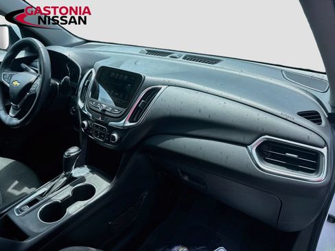 Used 2018 Chevrolet Equinox LT w/ Sun & Infotainment Package FWD image 38