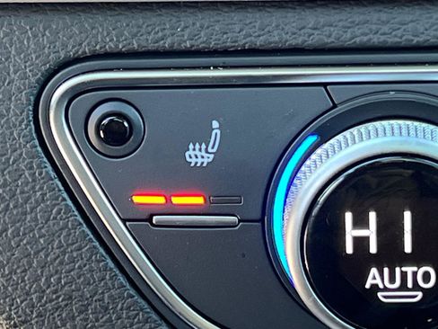 Used 2025 Audi Q5 2.0T Premium w/ Convenience Plus Package image 31