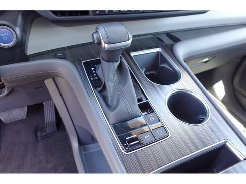Certified 2023 Toyota Sienna Limited AWD/4WD image 19