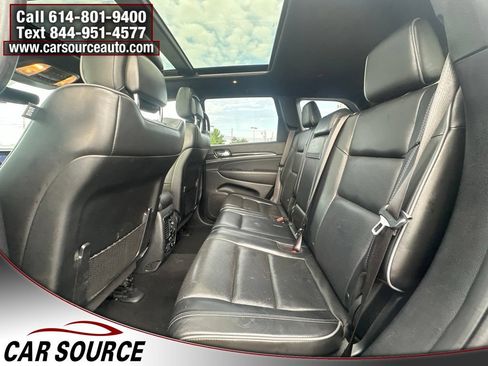 Used 2019 Jeep Grand Cherokee Overland AWD/4WD image 18