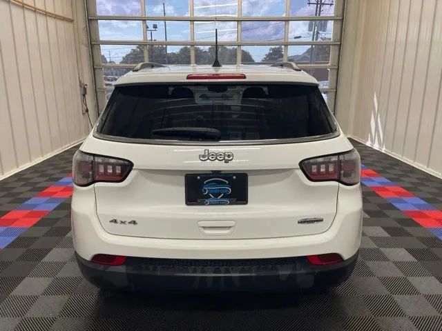 Used 2024 Jeep Compass Latitude AWD/4WD image 5