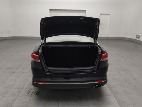 Used 2018 Kia Optima LX w/ 17" Alloy Wheels Package image 29