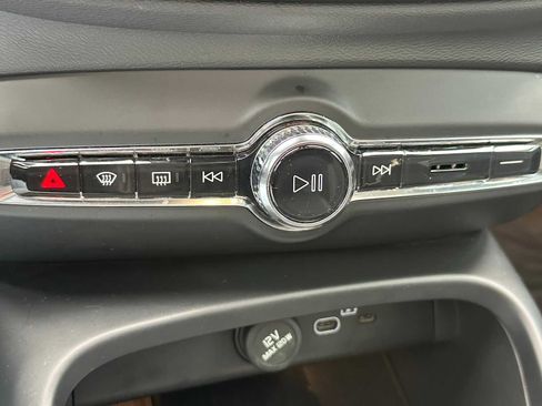 Certified 2023 Volvo C40 P8 Recharge Ultimate image 27