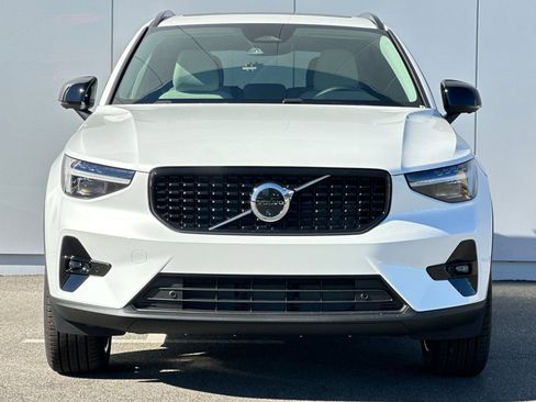 New 2026 Volvo XC40 B5 Ultra w/ Climate Package AWD/4WD image 8