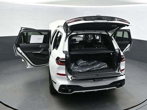 New 2026 BMW X7 xDrive40i w/ M Sport Package image 49