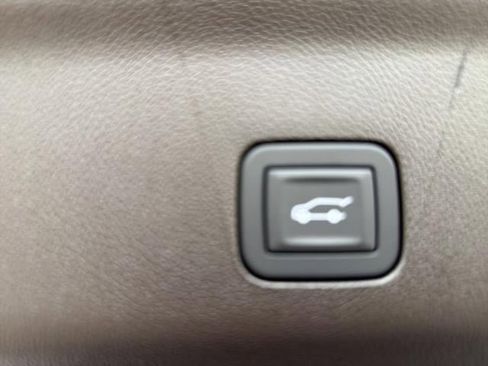 New 2026 GMC Yukon XL Elevation w/ LPO, Get Active Package image 14