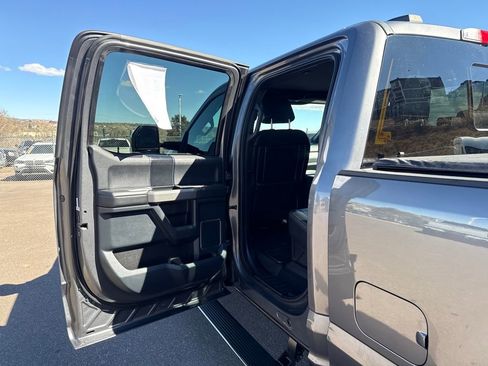 Certified 2022 Ford F350 Platinum image 16