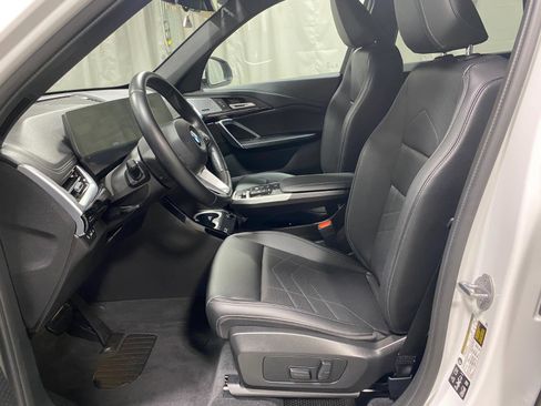 Certified 2025 BMW X1 xDrive28i w/ Convenience Package image 19