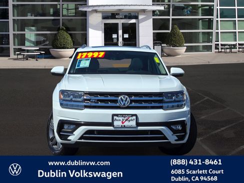 Used 2019 Volkswagen Atlas SE w/ Panoramic Sunroof Package image 2