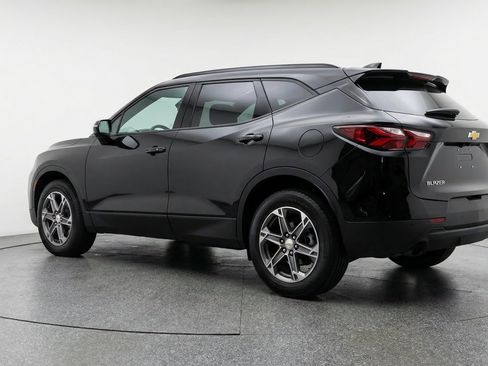 Used 2025 Chevrolet Blazer LT FWD image 6