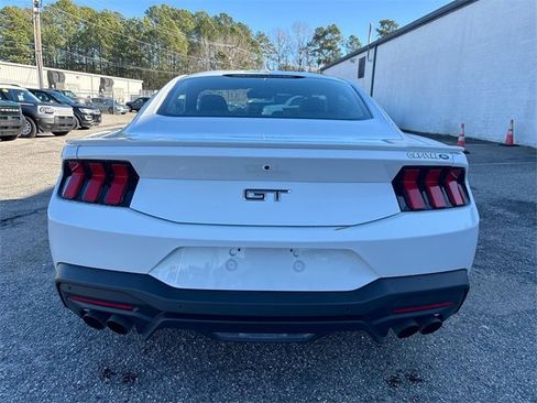 Used 2025 Ford Mustang GT Premium image 15