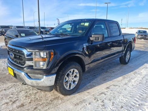 Used 2023 Ford F150 XLT image 3