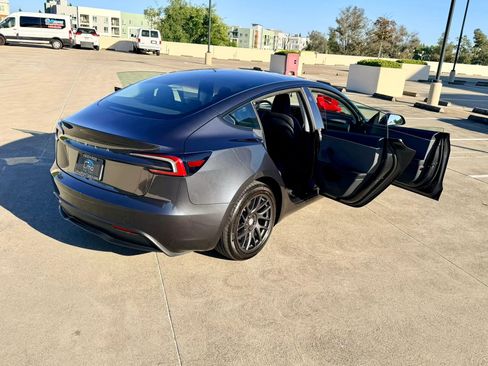 Used 2025 Tesla Model 3 RWD image 42