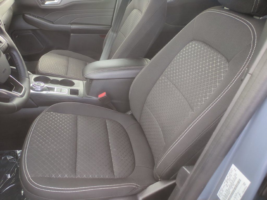 Used 2023 Ford Escape Active w/ Tech Pack #2 AWD/4WD image 15